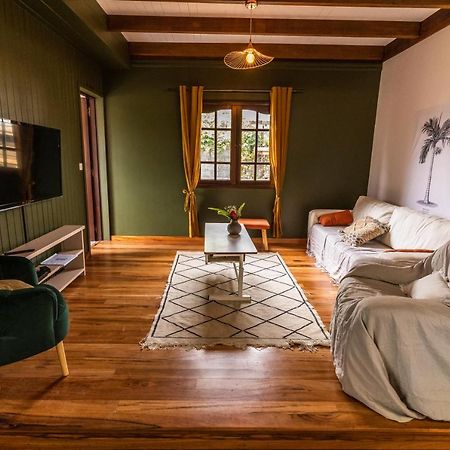 Magnifique Villa Creole Villa Ti Bout Bois Avec Cheminee Au Tevelave Les Avirons Exteriör bild