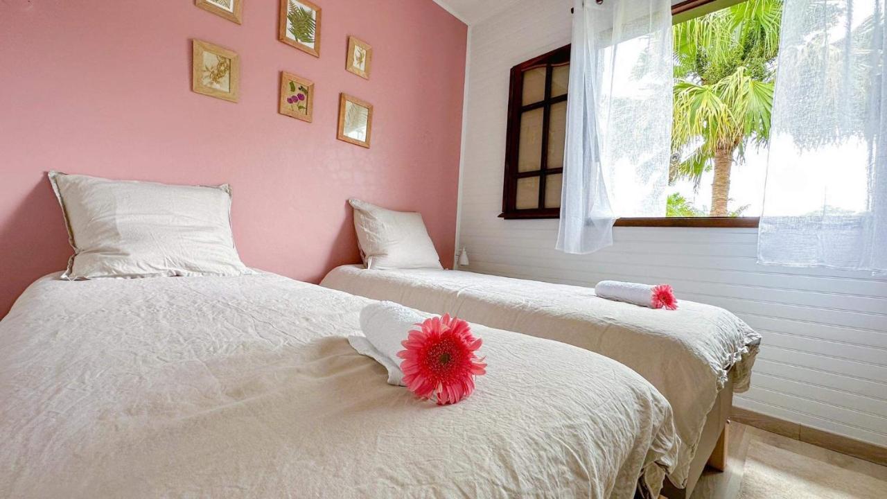 Magnifique Villa Creole Villa Ti Bout Bois Avec Cheminee Au Tevelave Les Avirons Exteriör bild