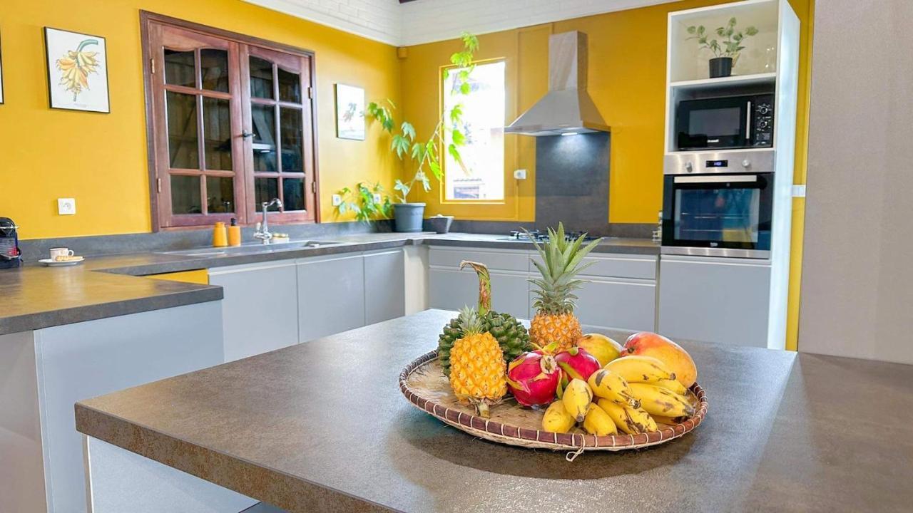 Magnifique Villa Creole Villa Ti Bout Bois Avec Cheminee Au Tevelave Les Avirons Exteriör bild